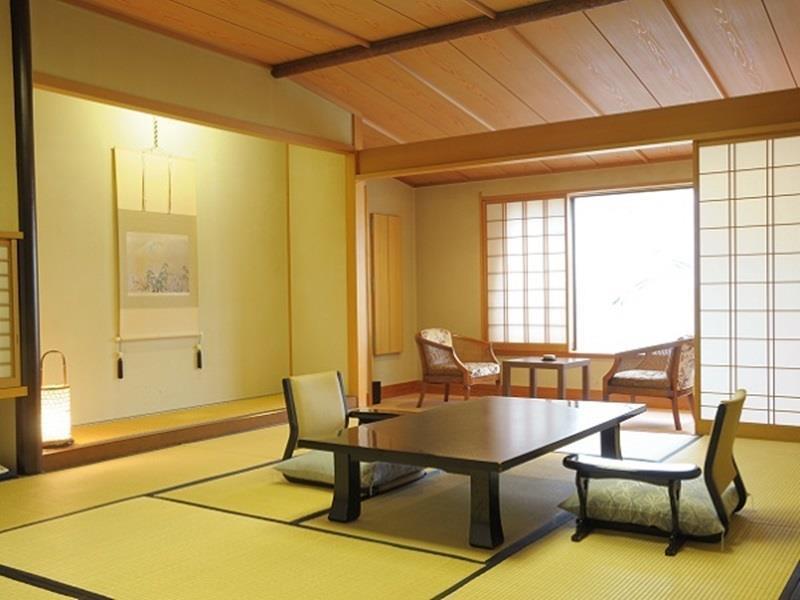 Yugawara Onsen Kawasegien Isuzu Hotel Atami  Exteriér fotografie